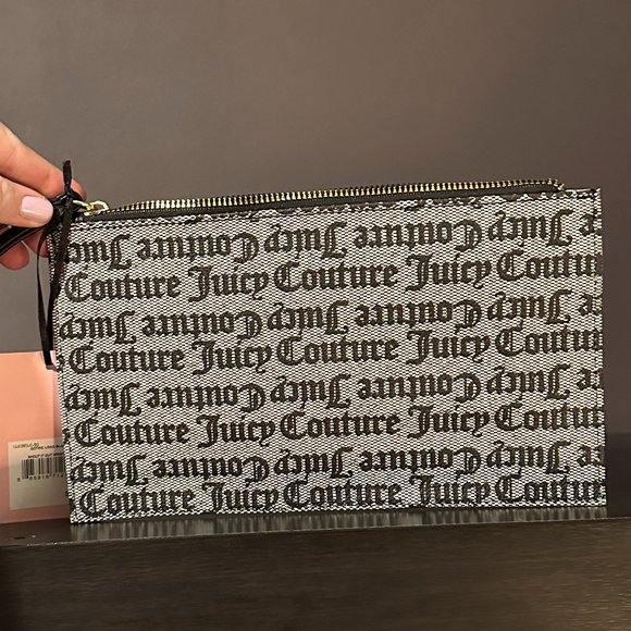 Juicy Couture Shout It Out Wristlet - Picture 2 of 11
